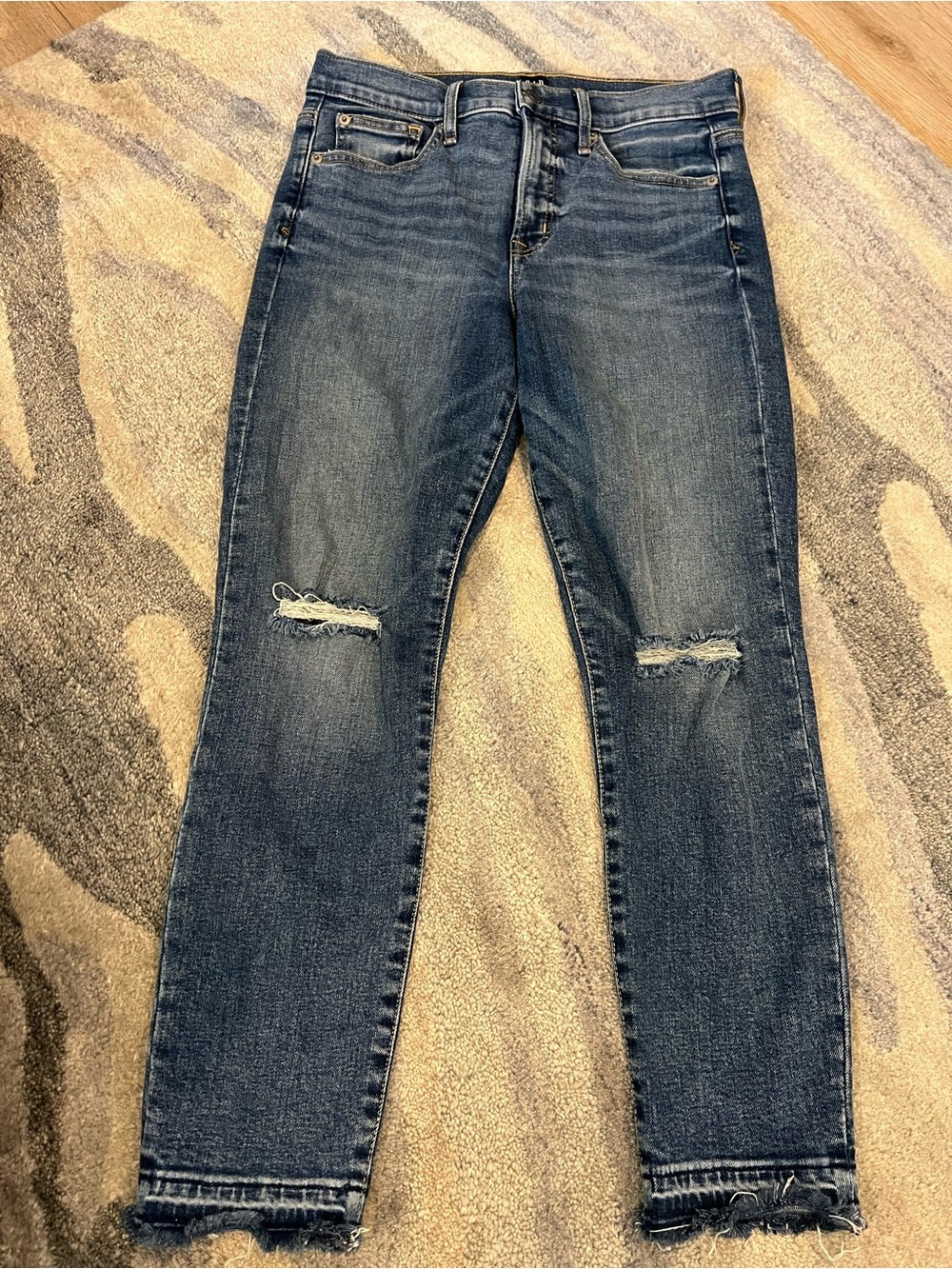 GAP Women's Skinny Ripped Blue Jeans